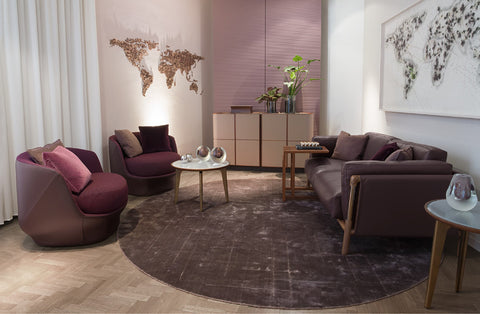 Giorgetti All Around chair – a luxurious, handcrafted Italian-made armchair with a monocoque structure and modern sophistication for elegant living spaces. by Giorgetti