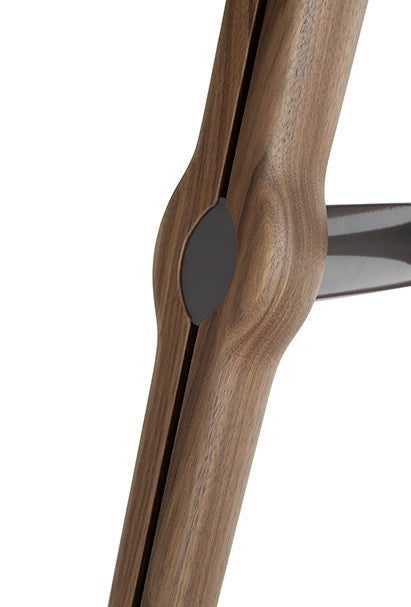 Giorgetti Ago dining table – a luxurious, handcrafted Italian-made dining table with modern design and refined sophistication for elegant dining spaces. by Giorgetti for sale at Home Resource Modern Furniture Store Sarasota Florida