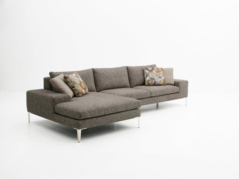 TUCKER by Dellarobbia