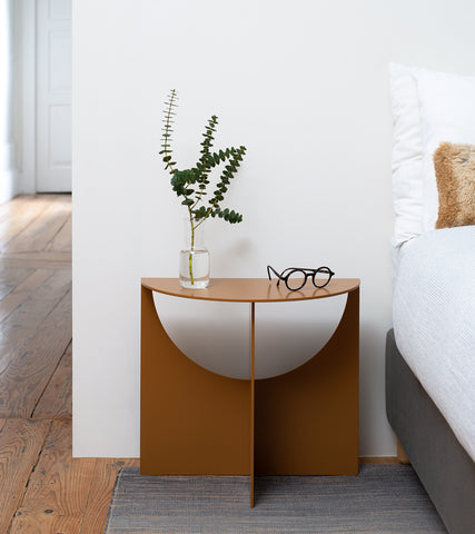 Pical side and coffee tables by Interlübke, showcasing minimalist design, handcrafted quality, and available in various elegant matte lacquer colors.
 by INTERLUBKE