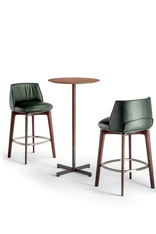 Bob Bistrot dining table by Poltrona Frau, showcasing Italian craftsmanship and luxurious design, made with fine materials. Available at Home Resource of Sarasota, Florida.
 by Poltrona Frau for sale at Home Resource Modern Furniture Store Sarasota Florida