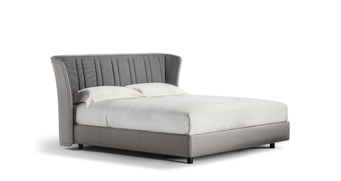 Lola Darling by Poltrona Frau