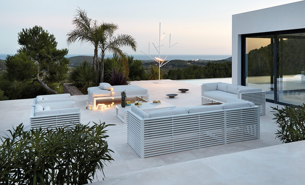 Elevating Florida’s Cooler-Season With Outdoor Living and Luxe Furniture Picks