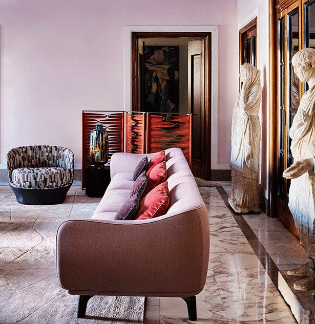Giorgetti Drive sofa – Italian-made, luxury sofa with flexible polyurethane padding, solid walnut wood feet, and contemporary design, perfect for your living room. by Giorgetti for sale at Home Resource Modern Furniture Store Sarasota Florida