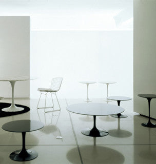 Saarinen Indoor Dining Table by Knoll
