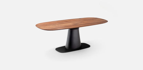 ROLF BENZ 8950 DINING TABLE by Rolf Benz
