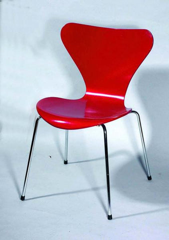 Series 7 Chair by Fritz Hansen