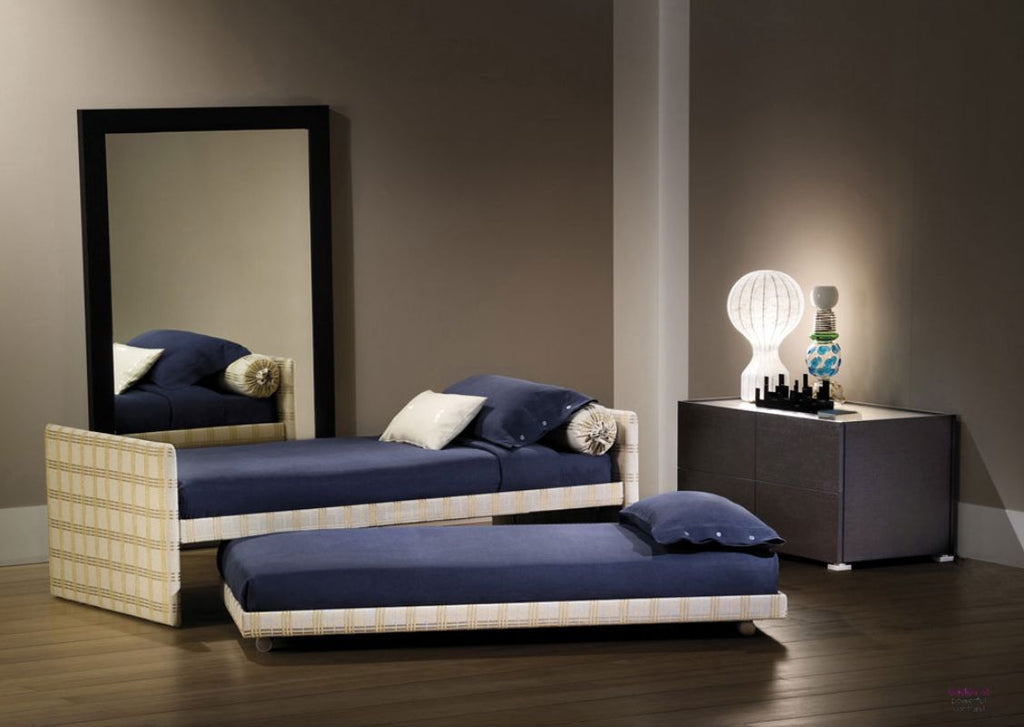 Duetto Bed by Flou for sale at Home Resource Modern Furniture Store Sarasota Florida